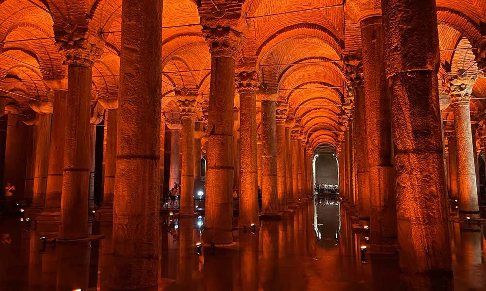 Basilica Cistern Tickets & G...