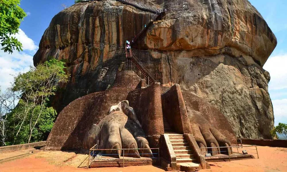 Sigiriya Lion's Rock Fortress Day Tour