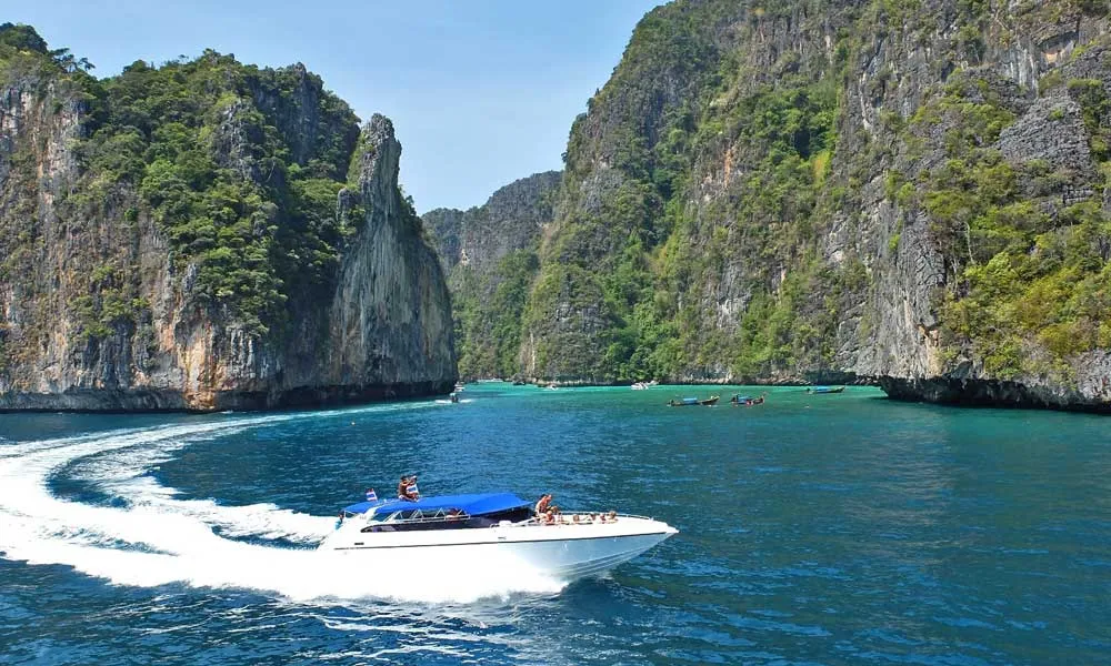 Phi Phi Island Tour By Speed...