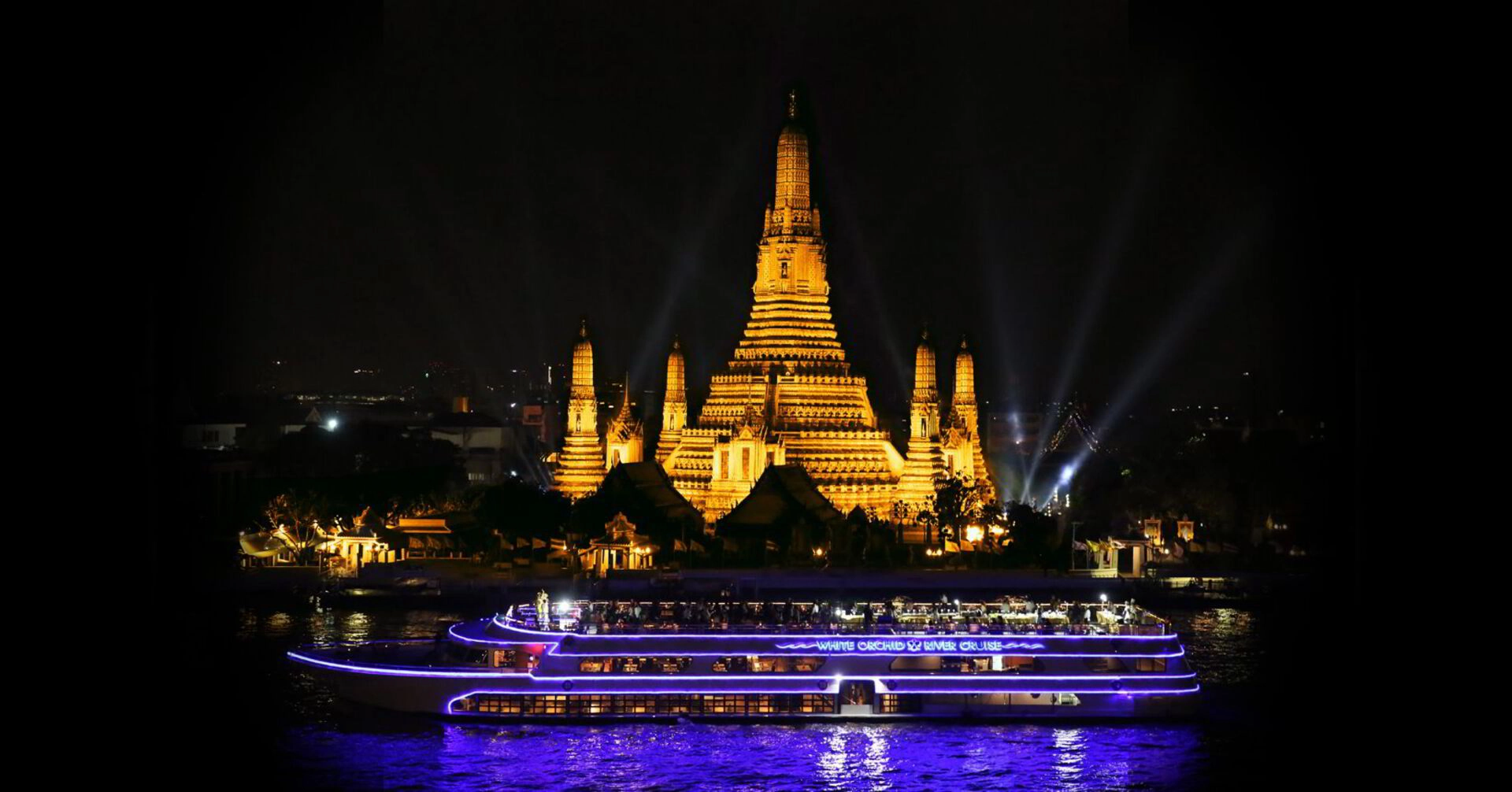 Chao Phraya River Dinner Cruise, Thailand