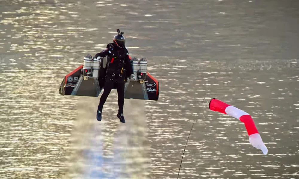 Water Jet Pack Experience In Dubai