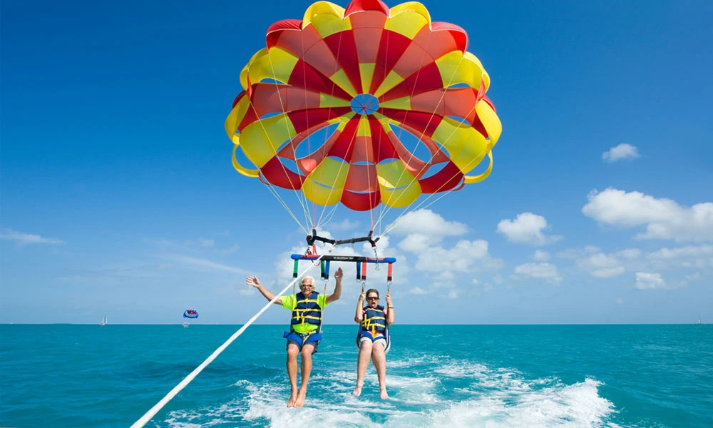 Parasailing In Dubai