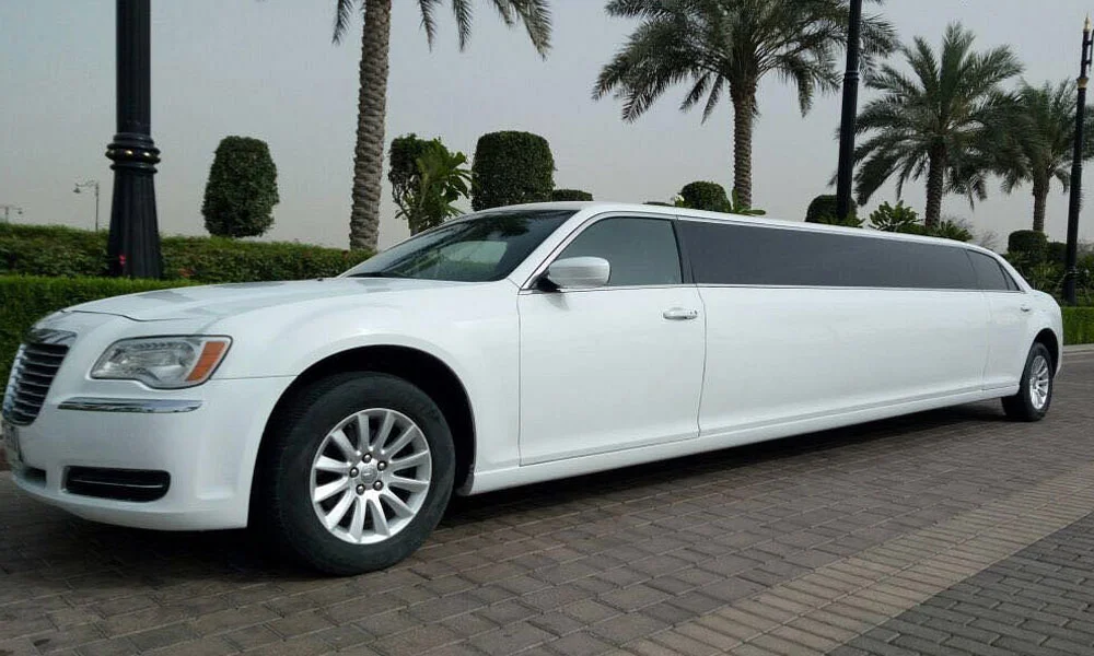Enjoy a Limousine Ride In Dubai