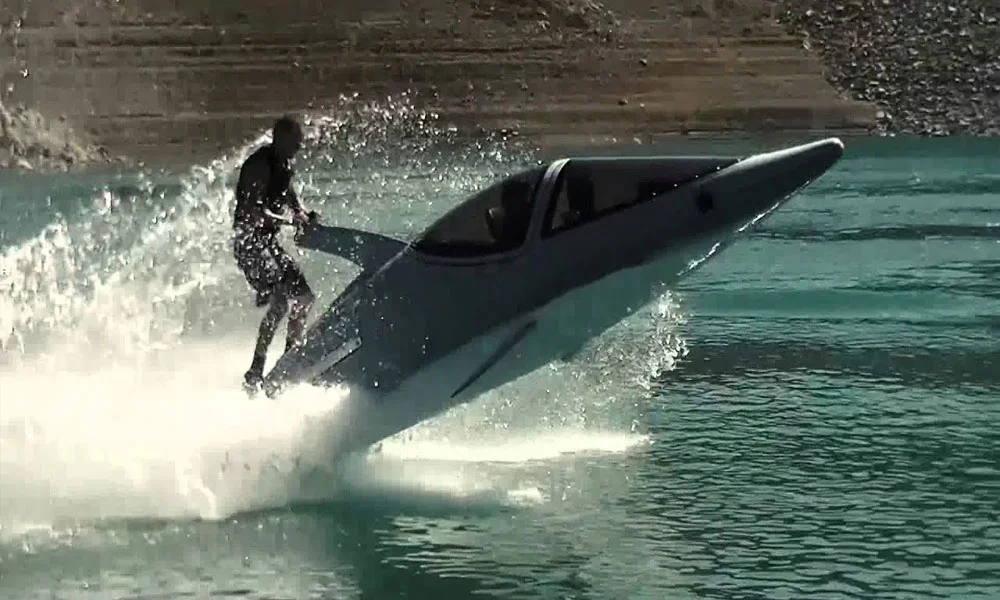 Experience SeaBreacher In Dubai