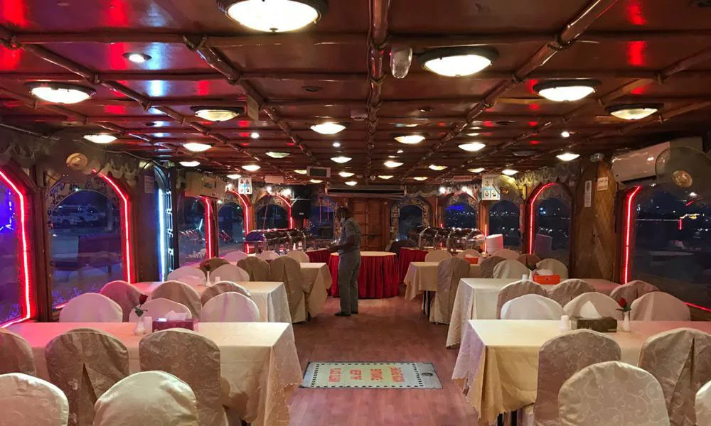 Experience Dinner Dhow Cruise Dubai Creek