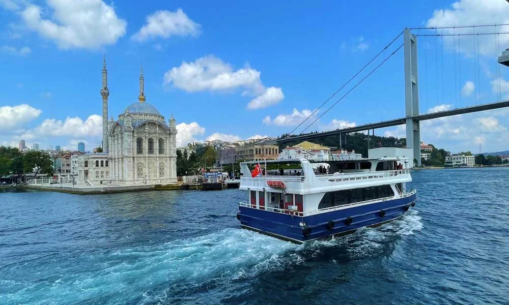Istanbul Bosphorus Cruise Tour, Istanbul