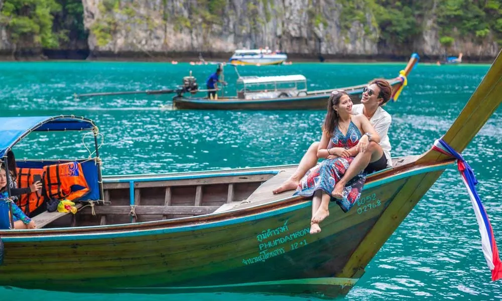 Phi Phi Island Tour By Speedboat from Phuket