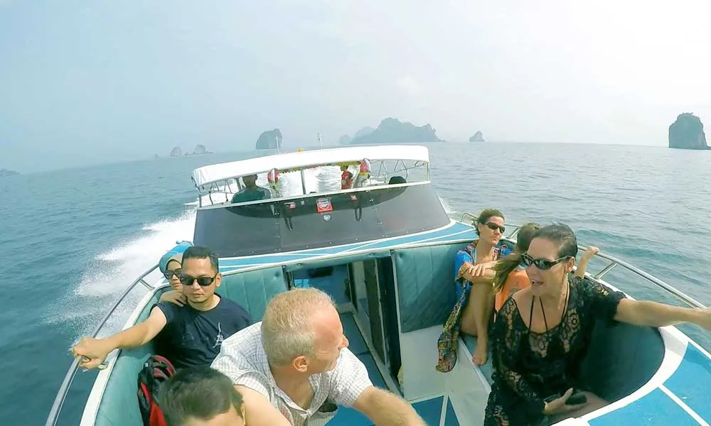 Phi Phi Island Tour By Speedboat from Phuket