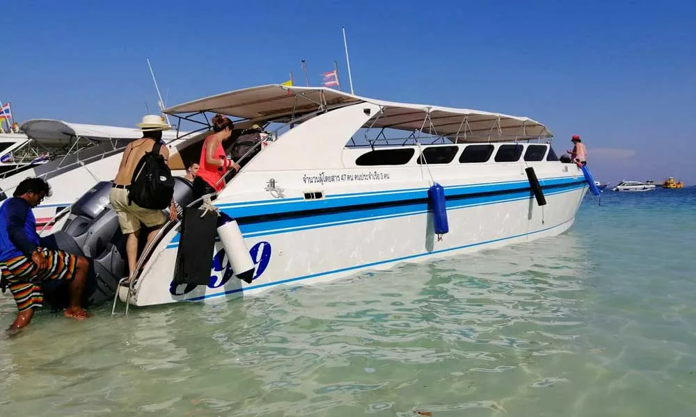 Phi Phi Island Tour By Speedboat from Phuket