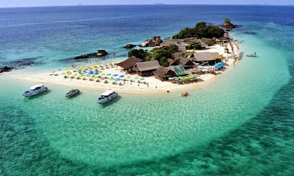 Phi Phi Island Tour By Speedboat from Phuket