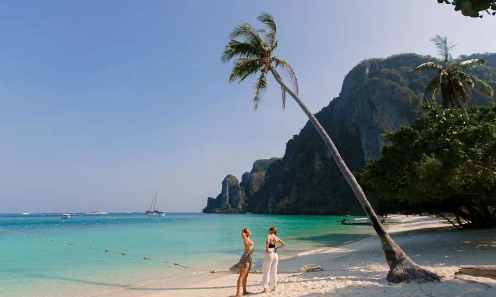 Phi Phi Island Tour By Speedboat from Phuket