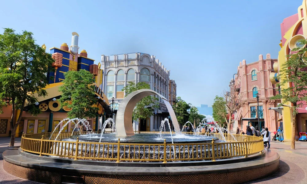MOTIONGATE™ Dubai + Bollywood Parks™ Dubai + Free meal