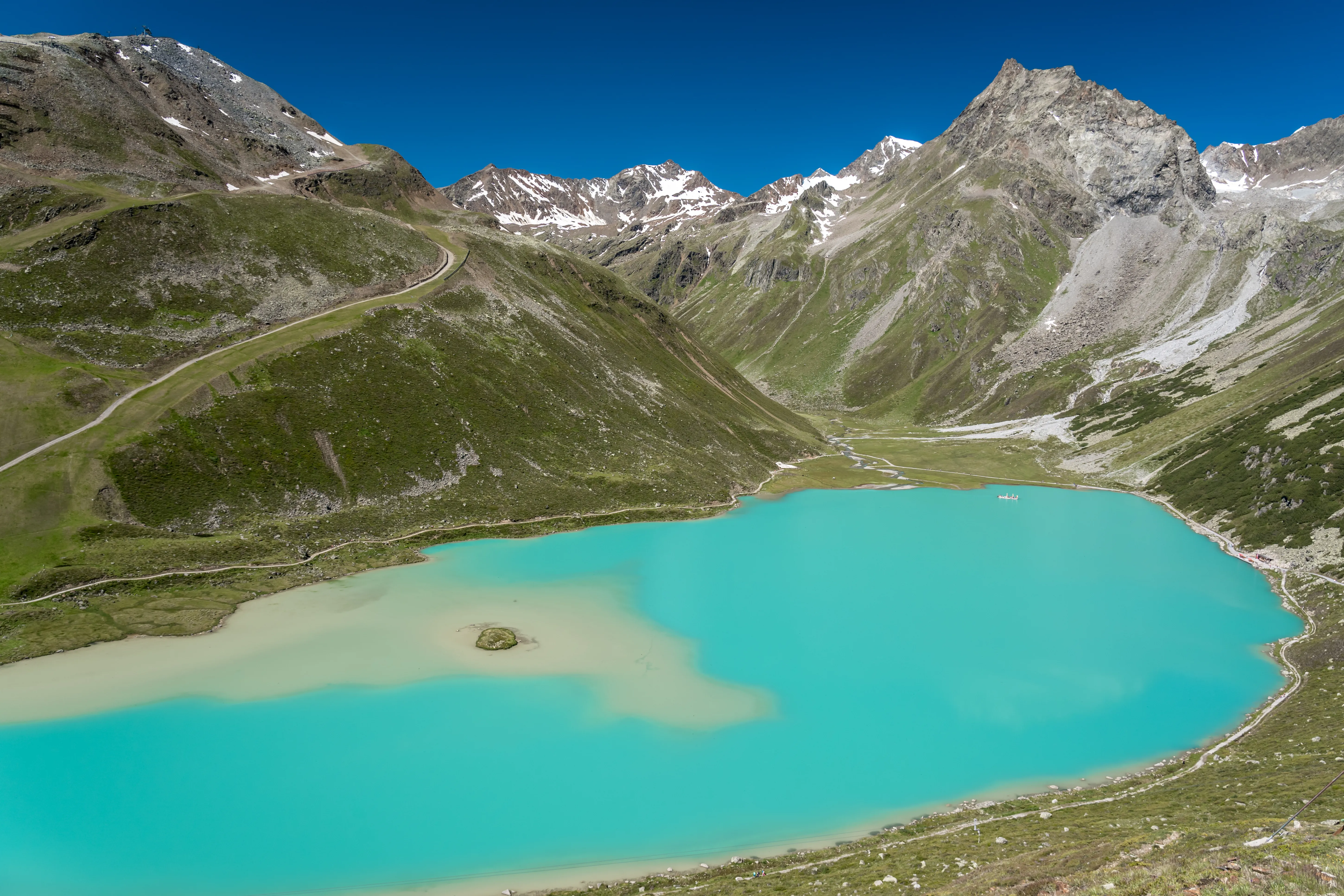 Satsar Lake