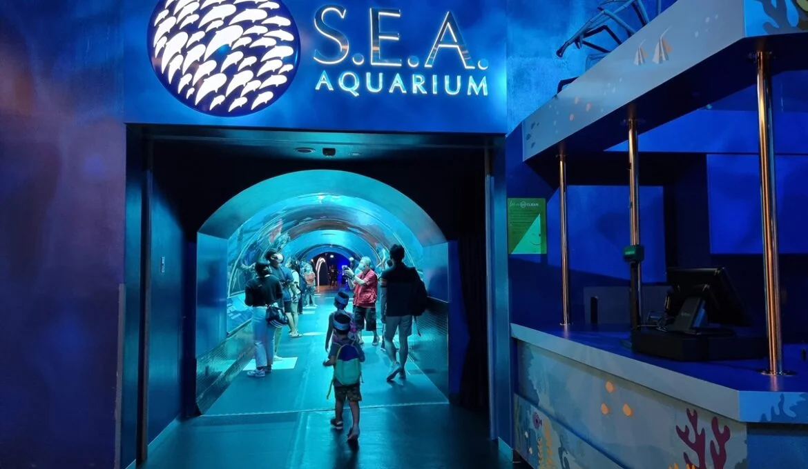 S.E.A Aquarium in Singapore