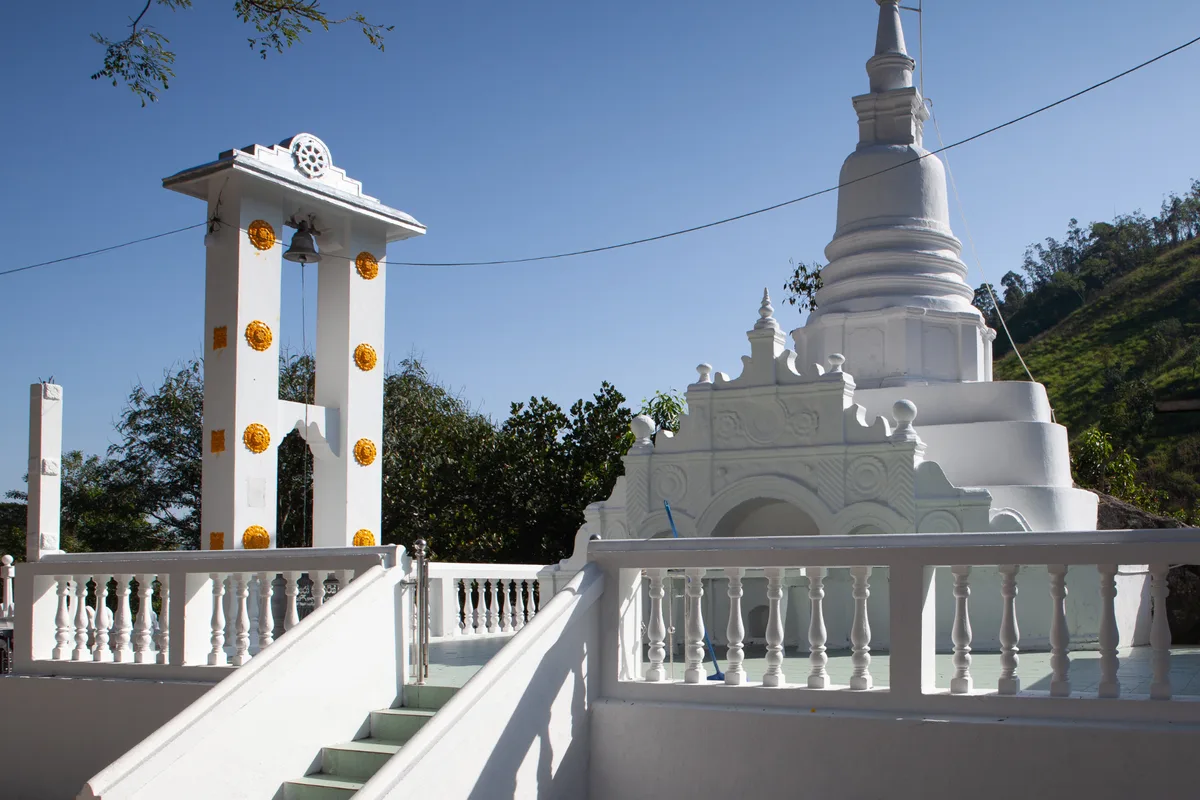Dhowa Rock Temple in Sri Lanka