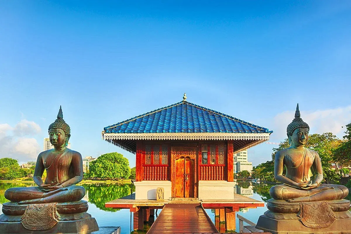 Gangaramaya Temple in Sri Lanka