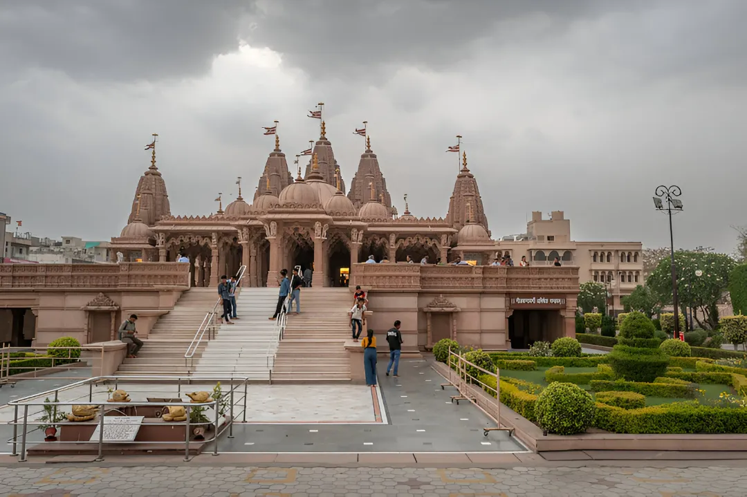 Akshardham Temple in Jaipur