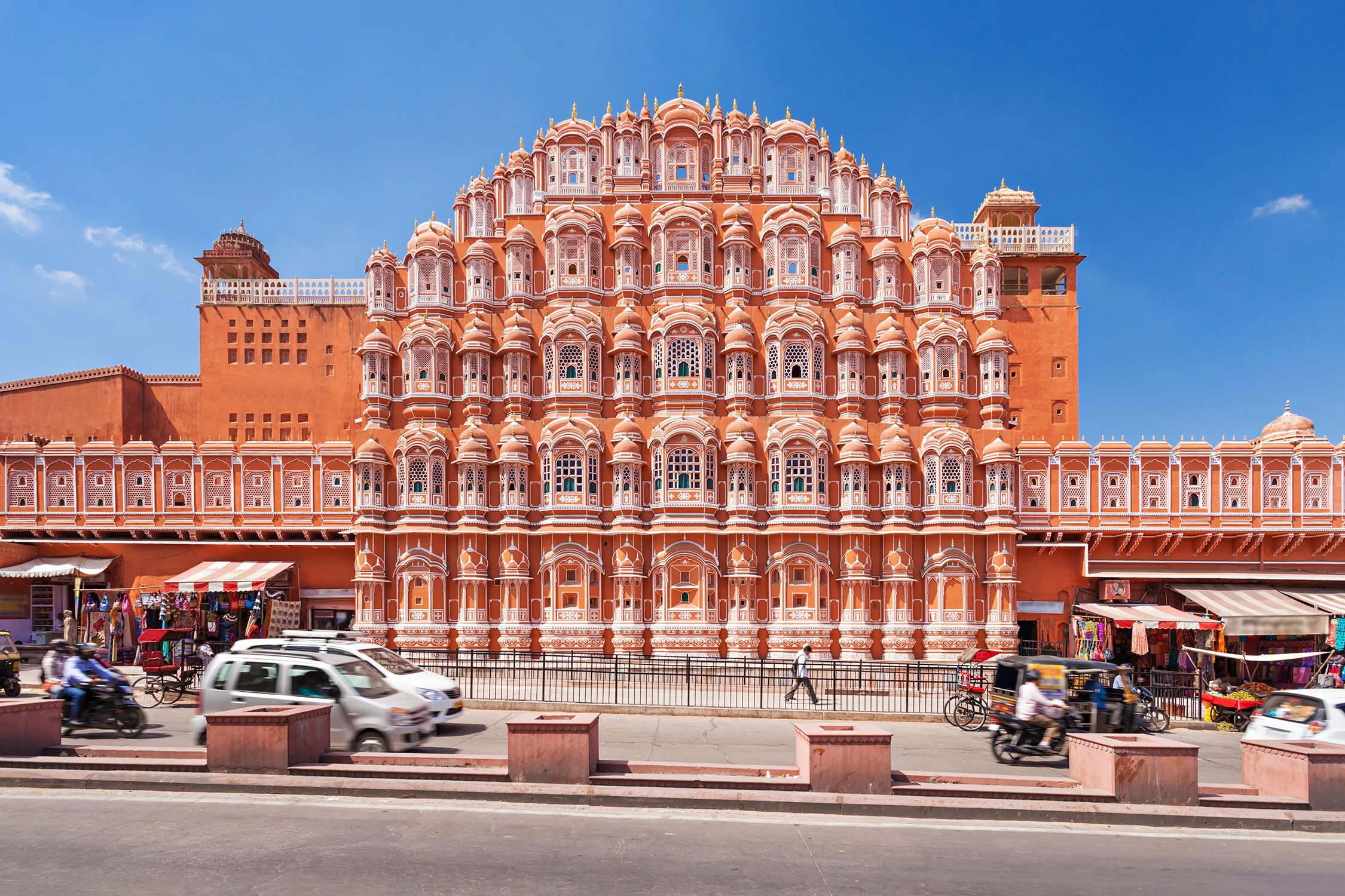 6 Days Special Golden Triangle Tour with Leela Delhi & Taj Rambagh Jaipur