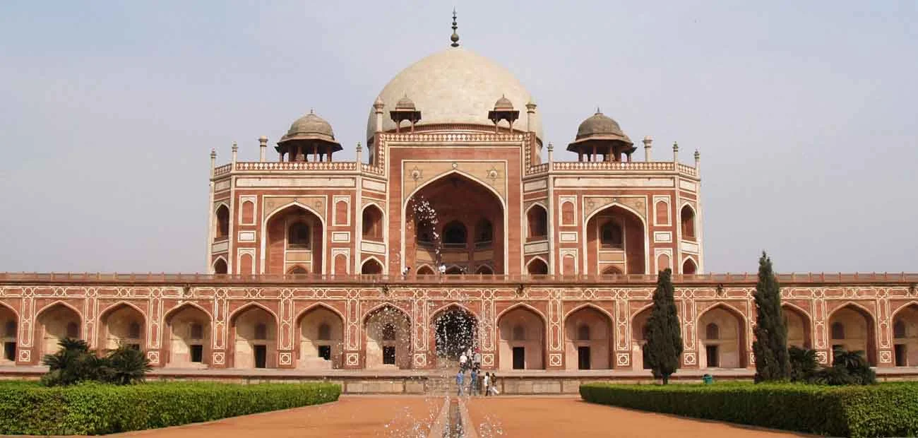 8-Day Golden Triangle with Udaipur from Delhi