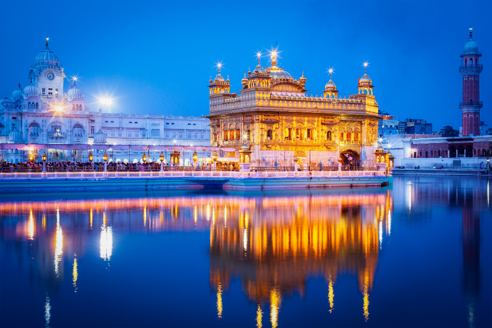 8 Days Golden Triangle tour with Amritsar from Delhi