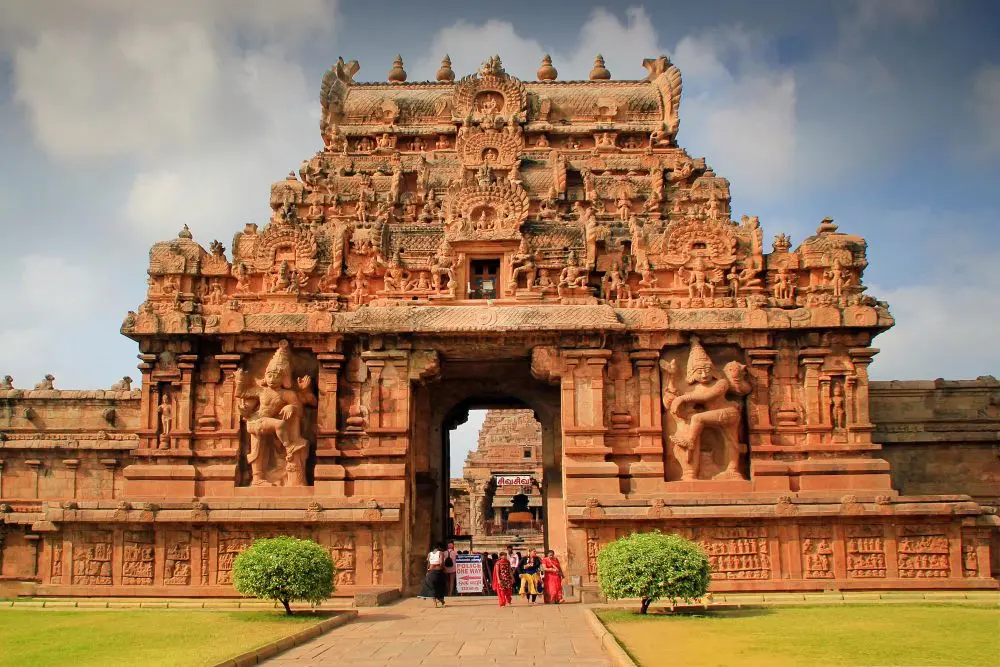 8 Nights 9 Days Tour to South India